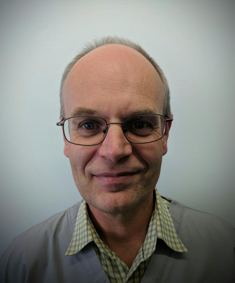Dr. Robert J. Peiffer